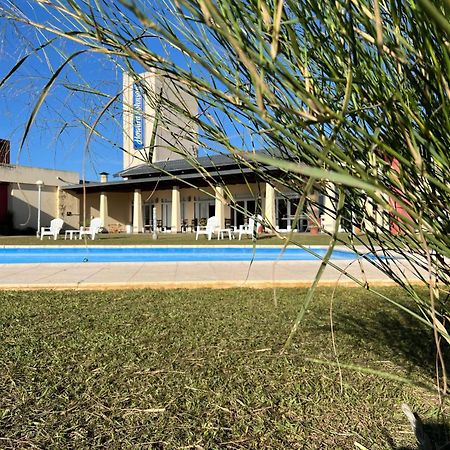 Howard Johnson Inn Rosario De La Frontera Esterno foto