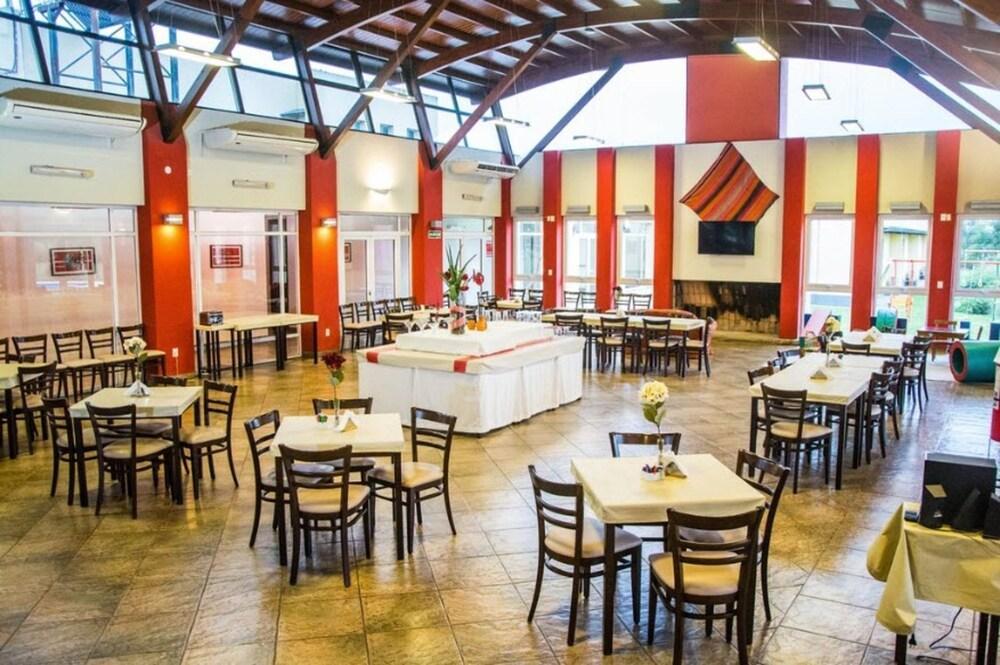 Howard Johnson Inn Rosario De La Frontera Esterno foto